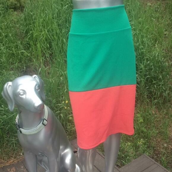 NEW Lularoe Cassie Colorblock Skirt Green Pink Size 3XL NWT - Picture 1 of 8